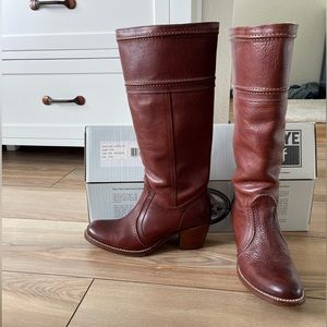 Frye Jane 14L boot